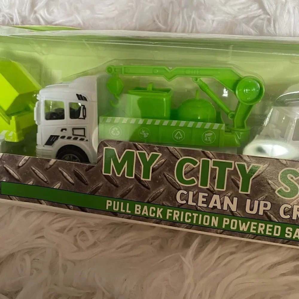 *NIB* My City Streets Clean Up Crew 4-Pack Friction Powered Sanitation Trucks